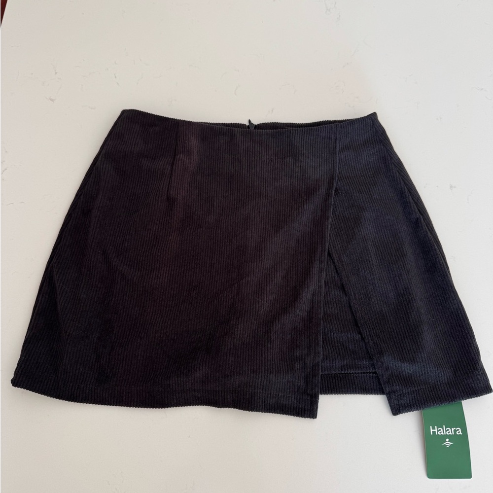 NWT Black Corduroy Halara Skort